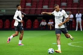 无数球迷的 无数球迷的